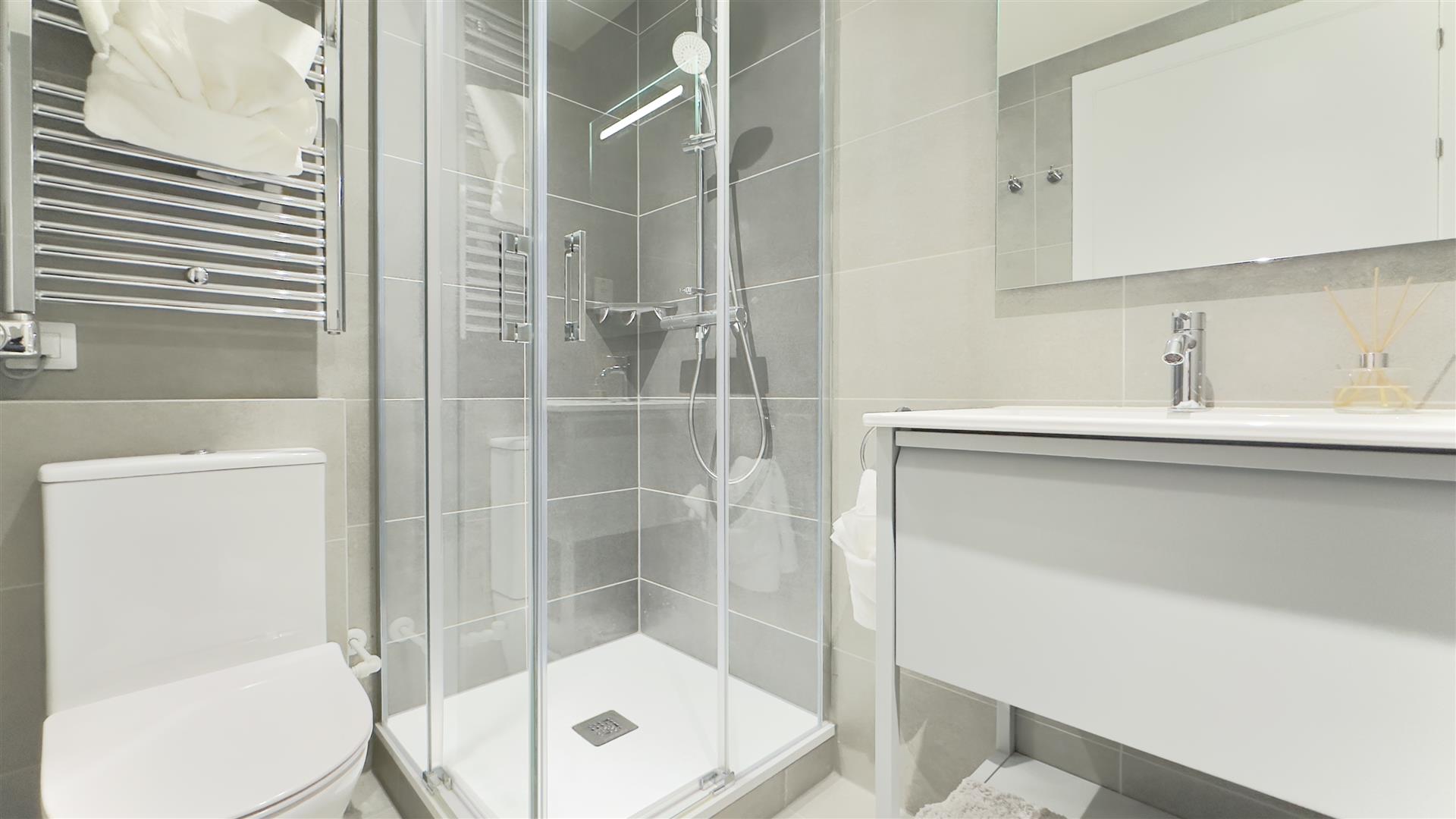 Image of Apartment - 1 Bedrooms - 1 Bathrooms for Rental in Victory Suites-Gibraltar, Image 5